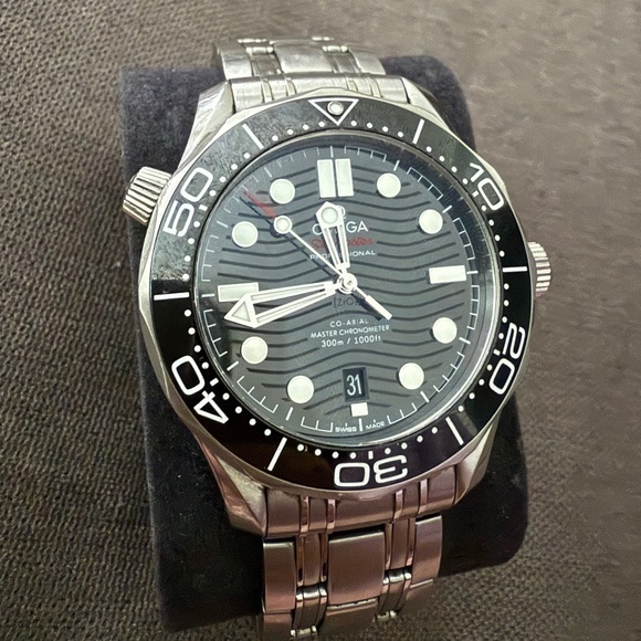 Watch : Omega Seamaster Diver 300M Co-Axial Ma - Picture 1 of 5